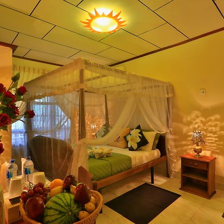 Emel Boutique Hotel Negombo Exterior foto